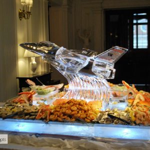 F16 Custom Seafood Server Ice Sculpture